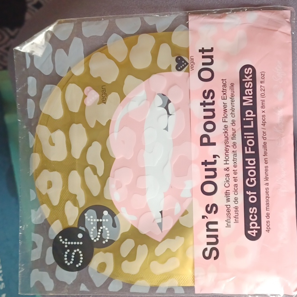 Lip masks